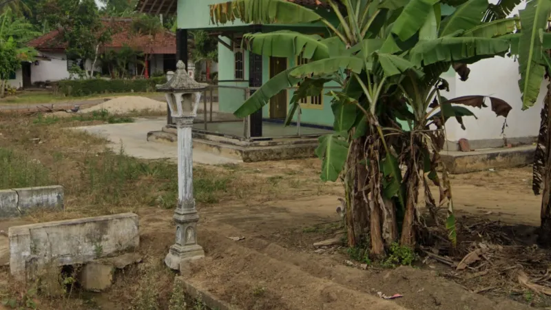 Stone Lamps